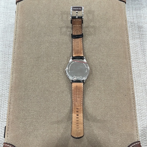 ES-3065 Interchangeable Strap Watch - Picture 5 of 6